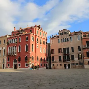 https://fenice-apartments-in-venice.hotelinveneto.com